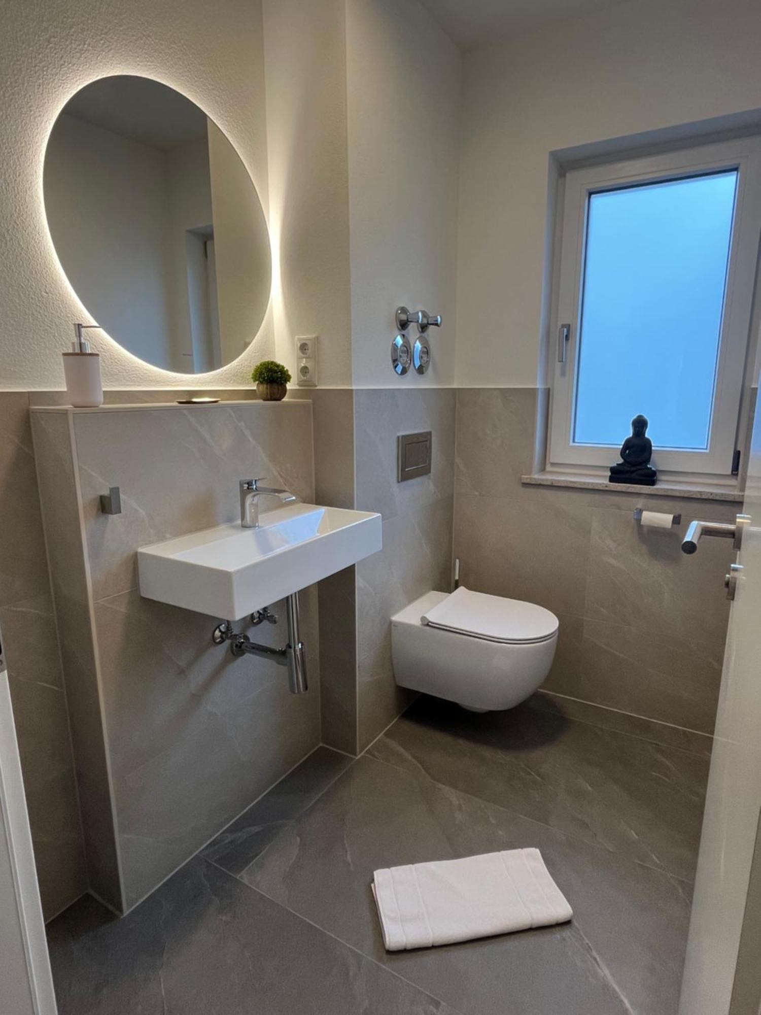Apartment Uniqe I 90qm I Bergblick I 3 Balkone I Seenah Prien am Chiemsee