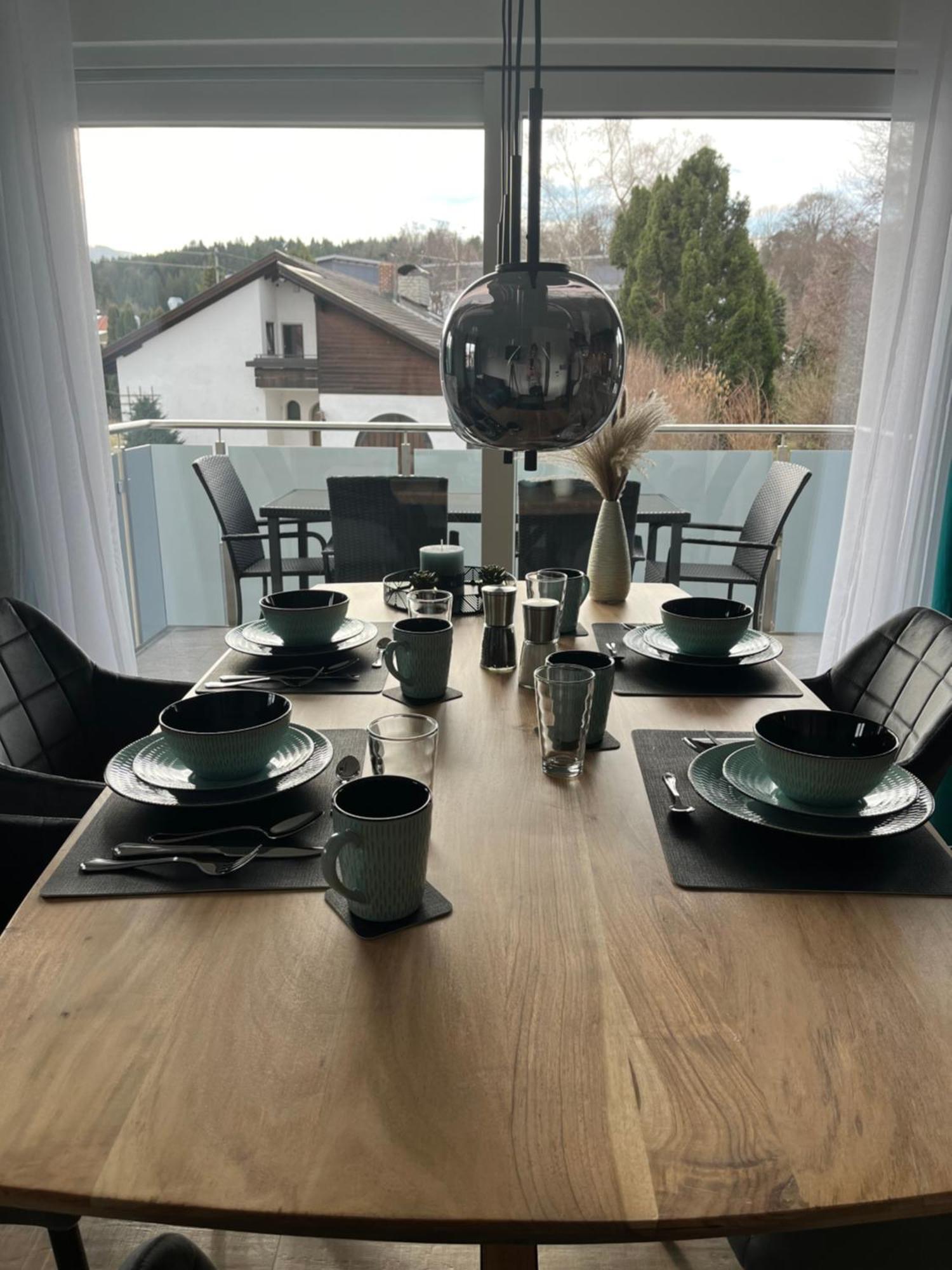 Apartment Uniqe I 90qm I Bergblick I 3 Balkone I Seenah Prien am Chiemsee