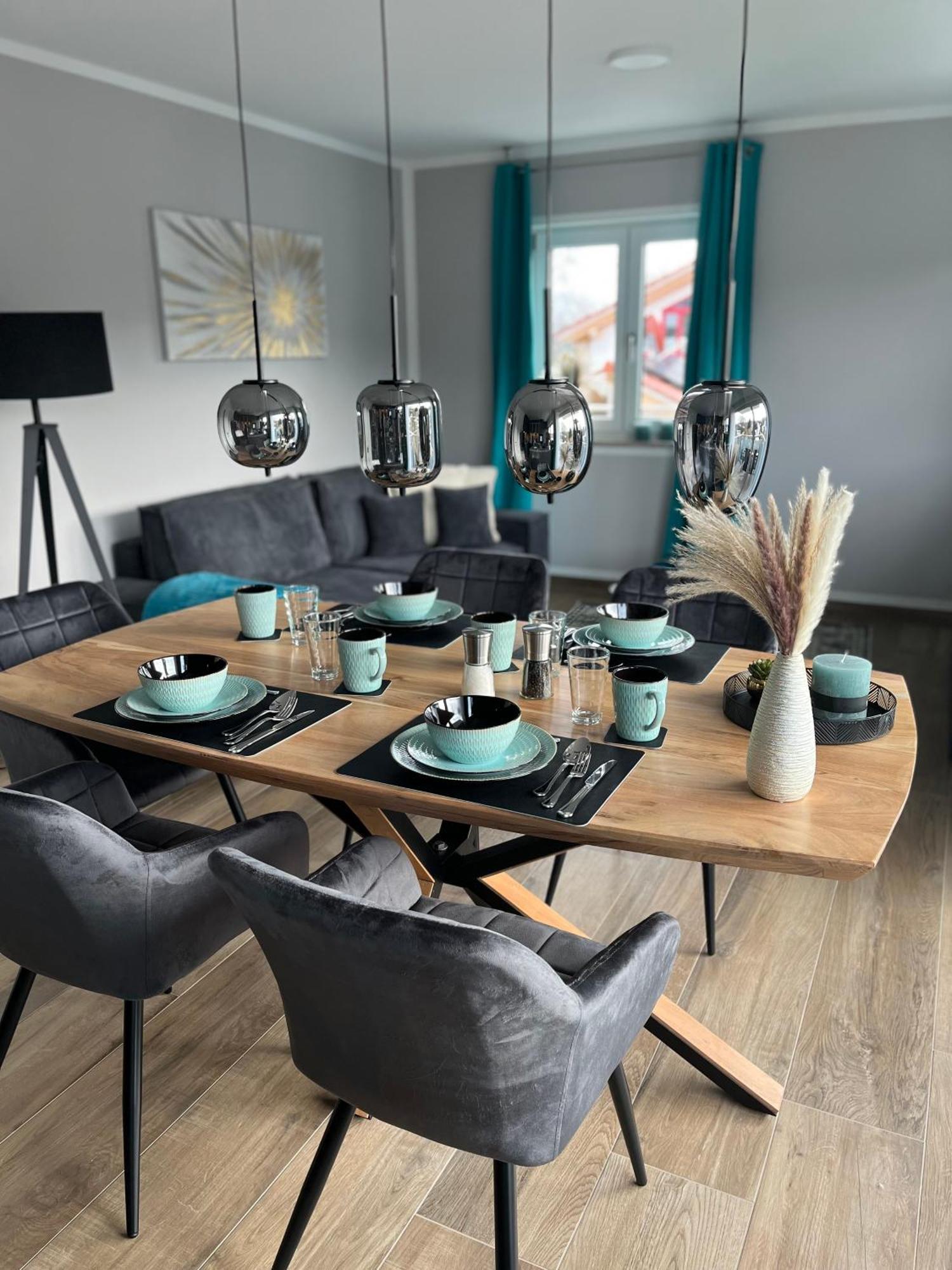 Uniqe I 90qm I Bergblick I 3 Balkone I Seenah Apartment Prien am Chiemsee